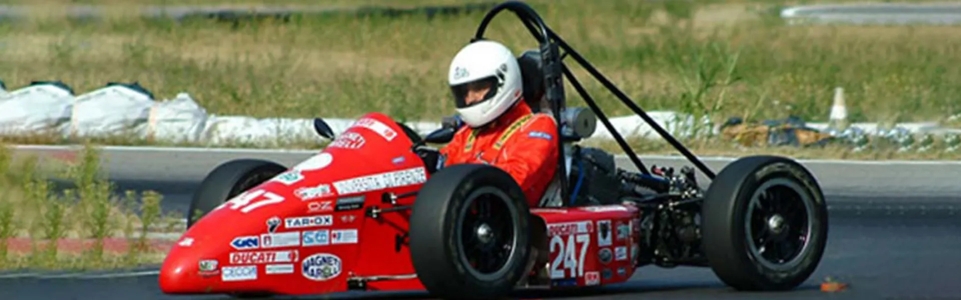 F2004-V2SS